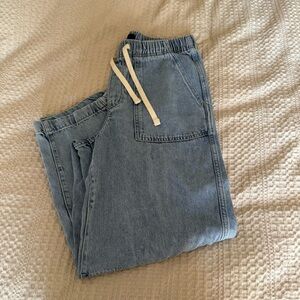 GAP Light Blue Pull on barrel jeans